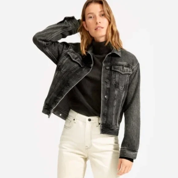 Everlane - The Denim Jacket - Picture 2 of 6